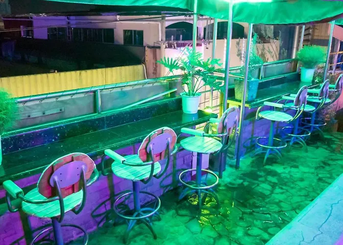 Fields Palace Hotel